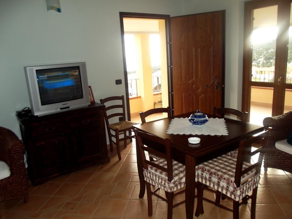 شقة Casa Elena كالا غونوني الغرفة الصورة
